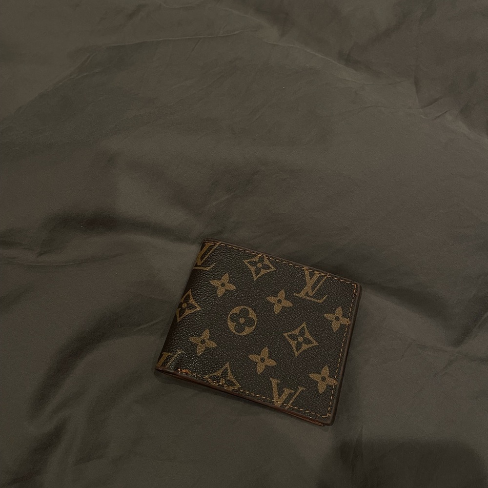 Louis wallet